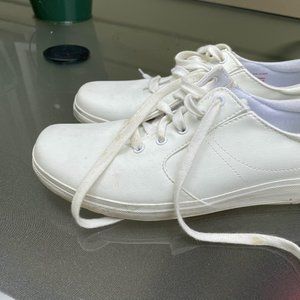 Grasshoppers White Leather Sneakers, size 9
